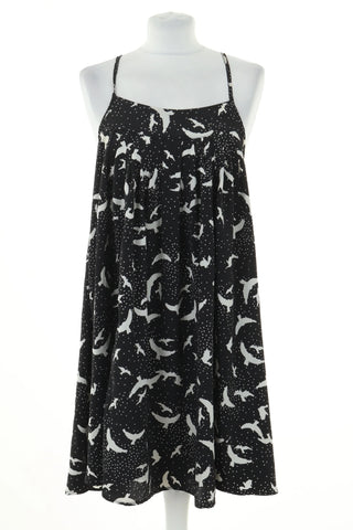 Black dress with pattern
