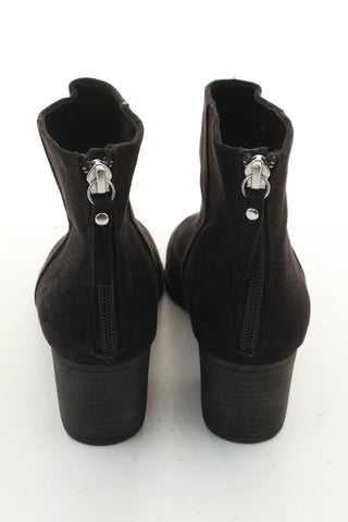 Čierne členkové topánky