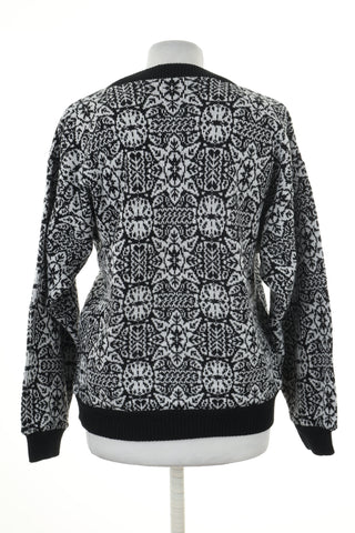 Sweter czarny wzorek
