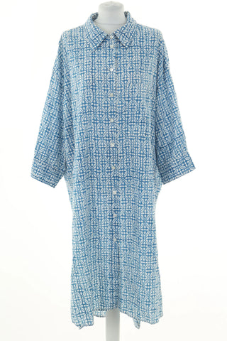 Blue dress with pattern