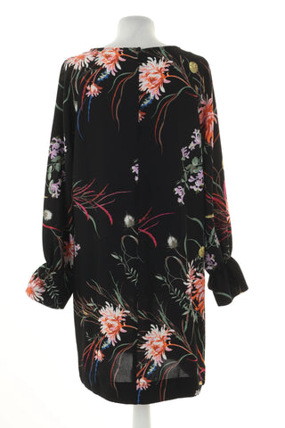 Dress flowers