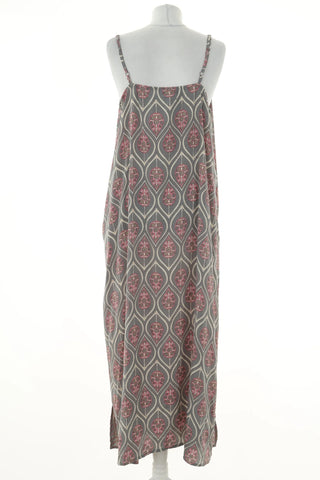 Gray dress with pattern