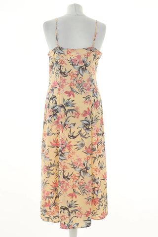 Yellow dress with flowers
