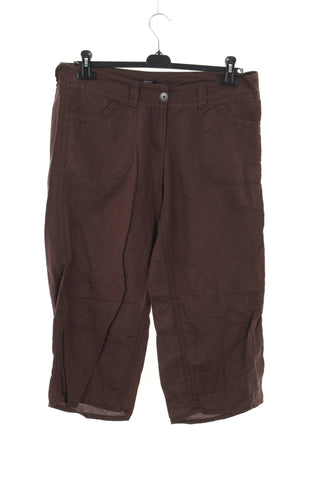 Brown capri pants