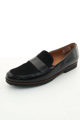 Pantofle czarne skóra