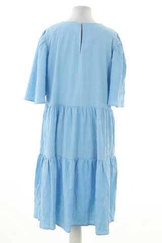 Blue dress