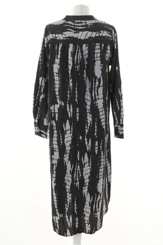Black dress with pattern