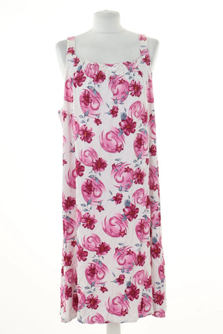White dress flowers