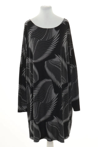 Sukienka czarna wzorek