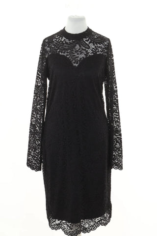 Black lace dress