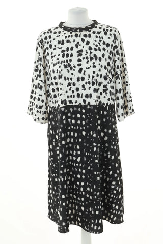 Black dress with pattern