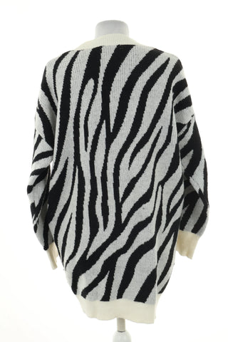 Sweter biały wzorek