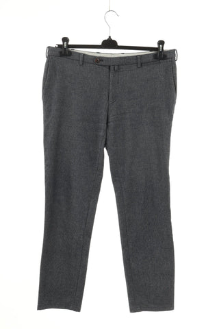 Blaue Hose mit Muster