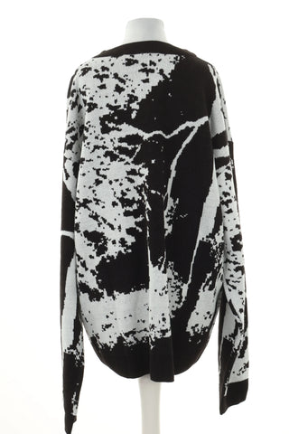 Sweter czarny wzorek