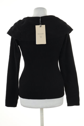 Sweter czarny