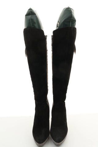 Čiernosivé čižmy