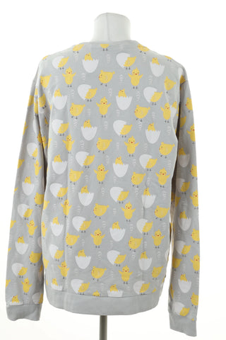 Gray sweatshirt with pattern