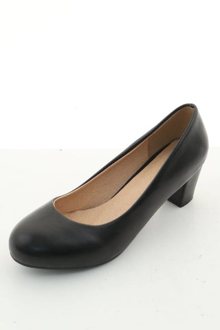Black leather slippers
