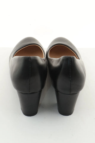 Black leather slippers
