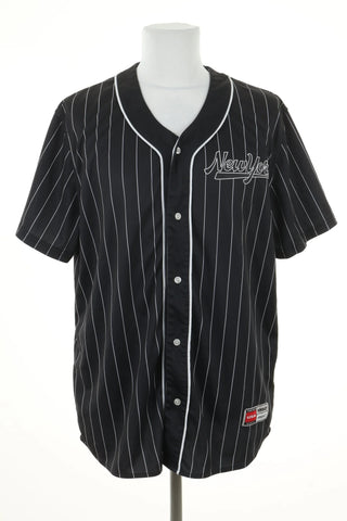 Schwarzes T-Shirt mit Streifen