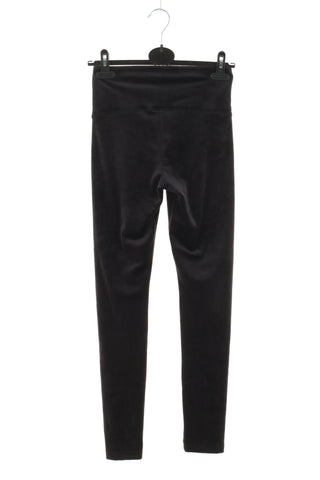 Juodos veliūrinės tamprės