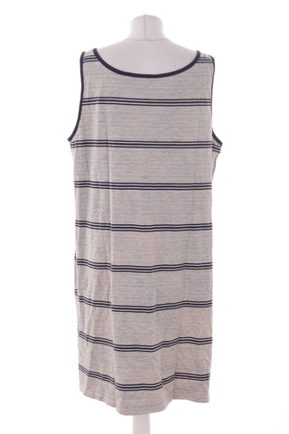 Gestreiftes Kleid