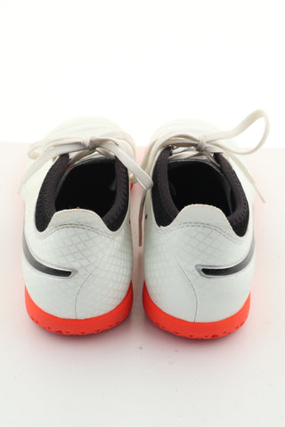 Buty białe