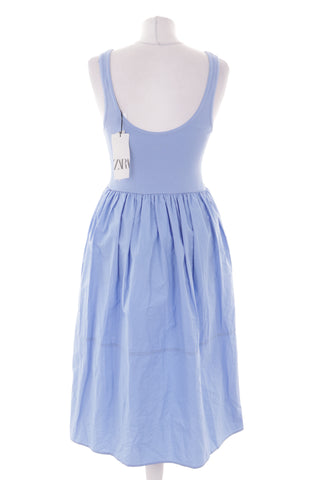 Blaues Kleid