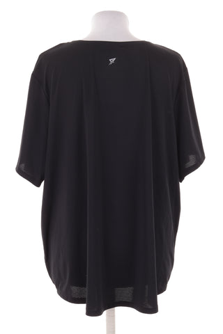 Black T-shirt