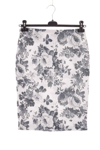 Rock mit Blumenmuster