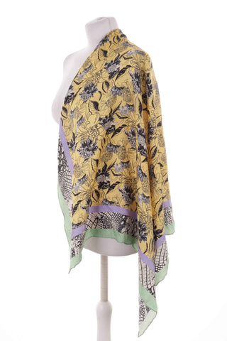 Patterned scarf