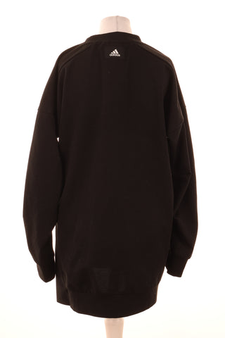 Black sweatshirt