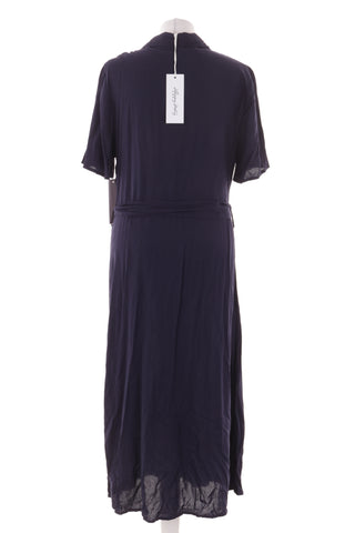 Dunkelblaues Kleid