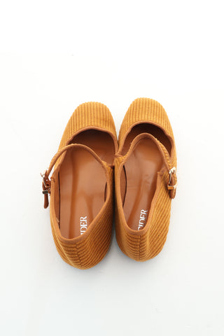 Buty musztardowe