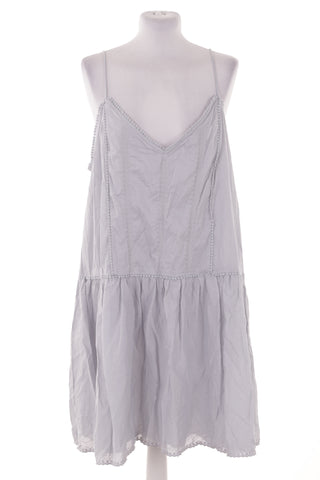 Gray dress