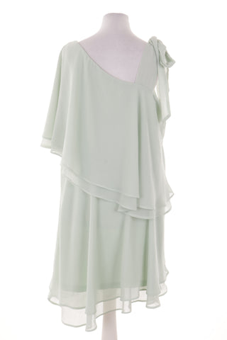 Mintfarbenes Kleid