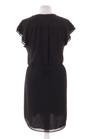Schwarzes Kleid