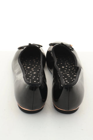 Pantofle lakierowane