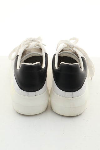 Buty białe