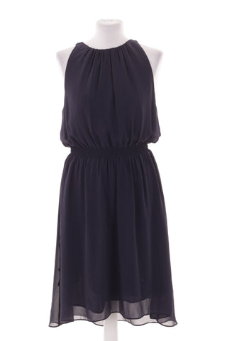 Dunkelblaues Kleid