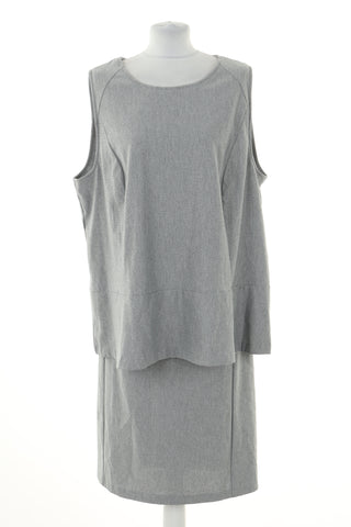 Komplet szary błyszczący