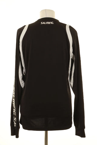 Black sweatshirt