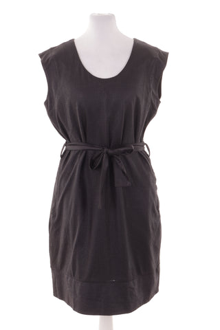 Graues Kleid