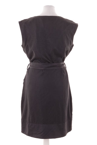 Graues Kleid