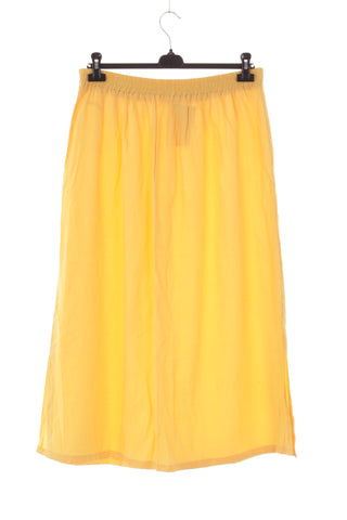Yellow skirt
