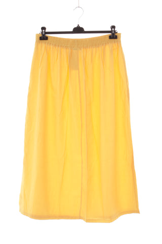 Yellow skirt