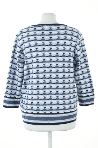 Sweter niebieski wzorek
